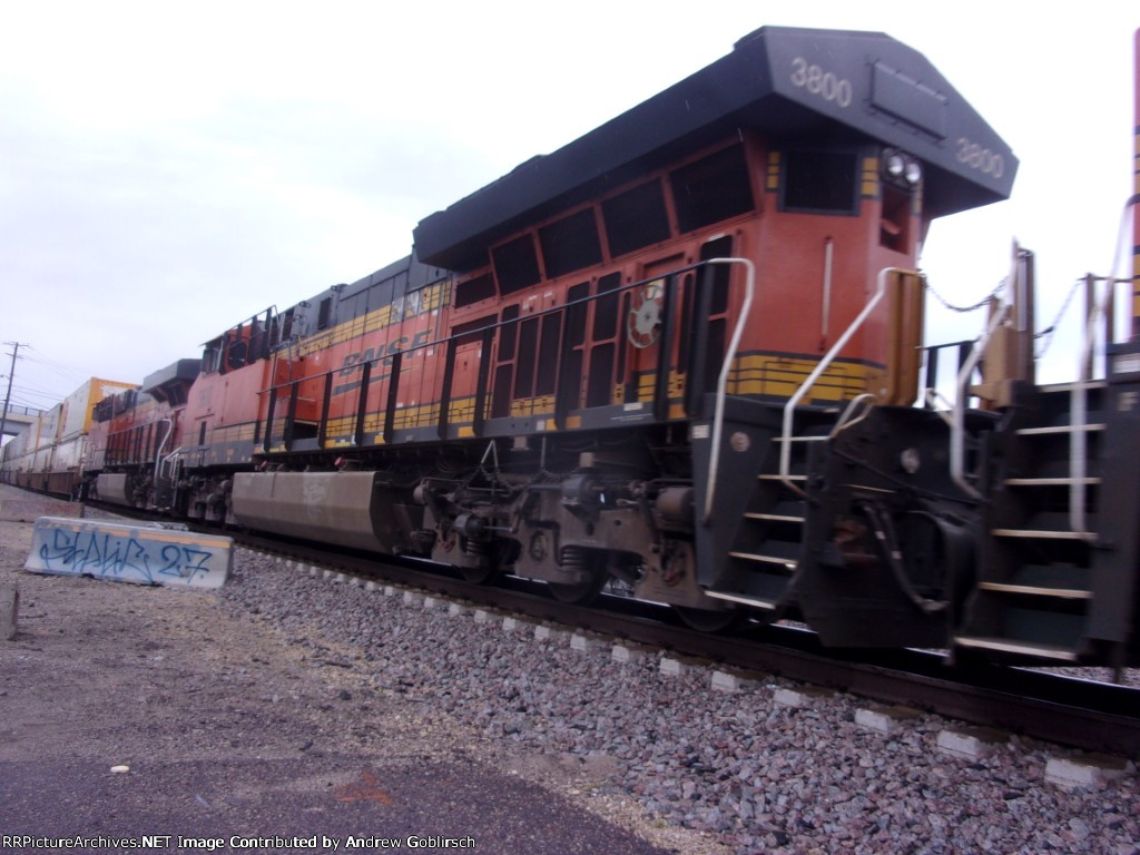 BNSF 3800